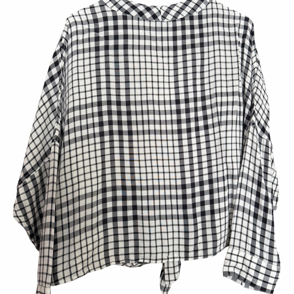 Express Black and White V-Neck Plaid Button Down Shirt - Picture 2 of 3
